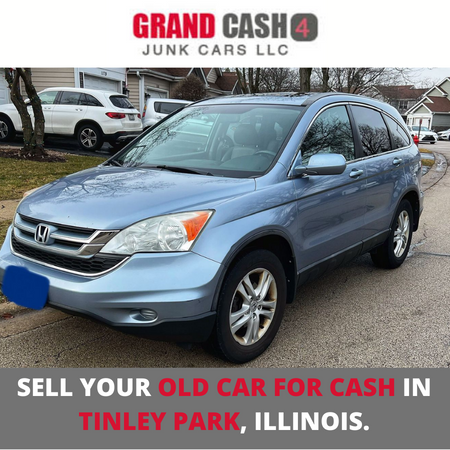 Sell your old car for cash in Tinley Park, Illinois.