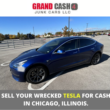 Sell your wrecked Tesla for cash in Chicago, Illinois.